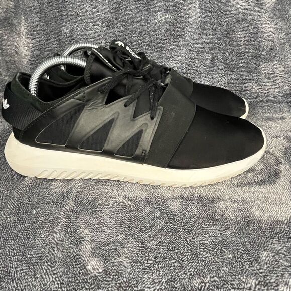 Adidas Tubular Viral Womens Size 10 Running Shoes Black White Athletic Sneakers - Picture 1 of 8